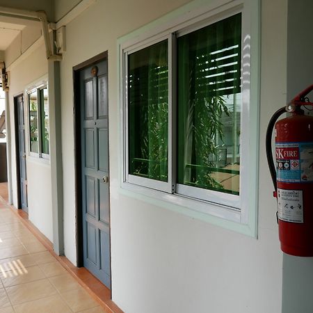 Siri Place Buriram Exterior foto